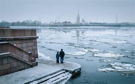  Visual Poetry: Portraits and Landscapes of Lost Russia - A Melancholic Journey Through Frozen Time